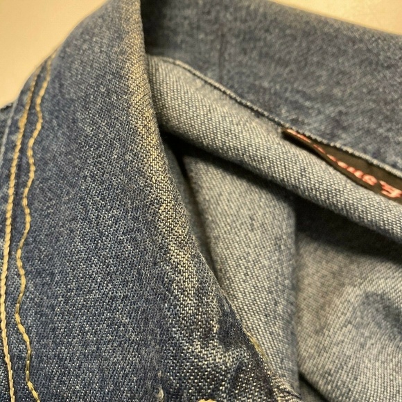 Cactus Flower Embroidered Denim Shirt Size M T12E - Picture 5 of 6